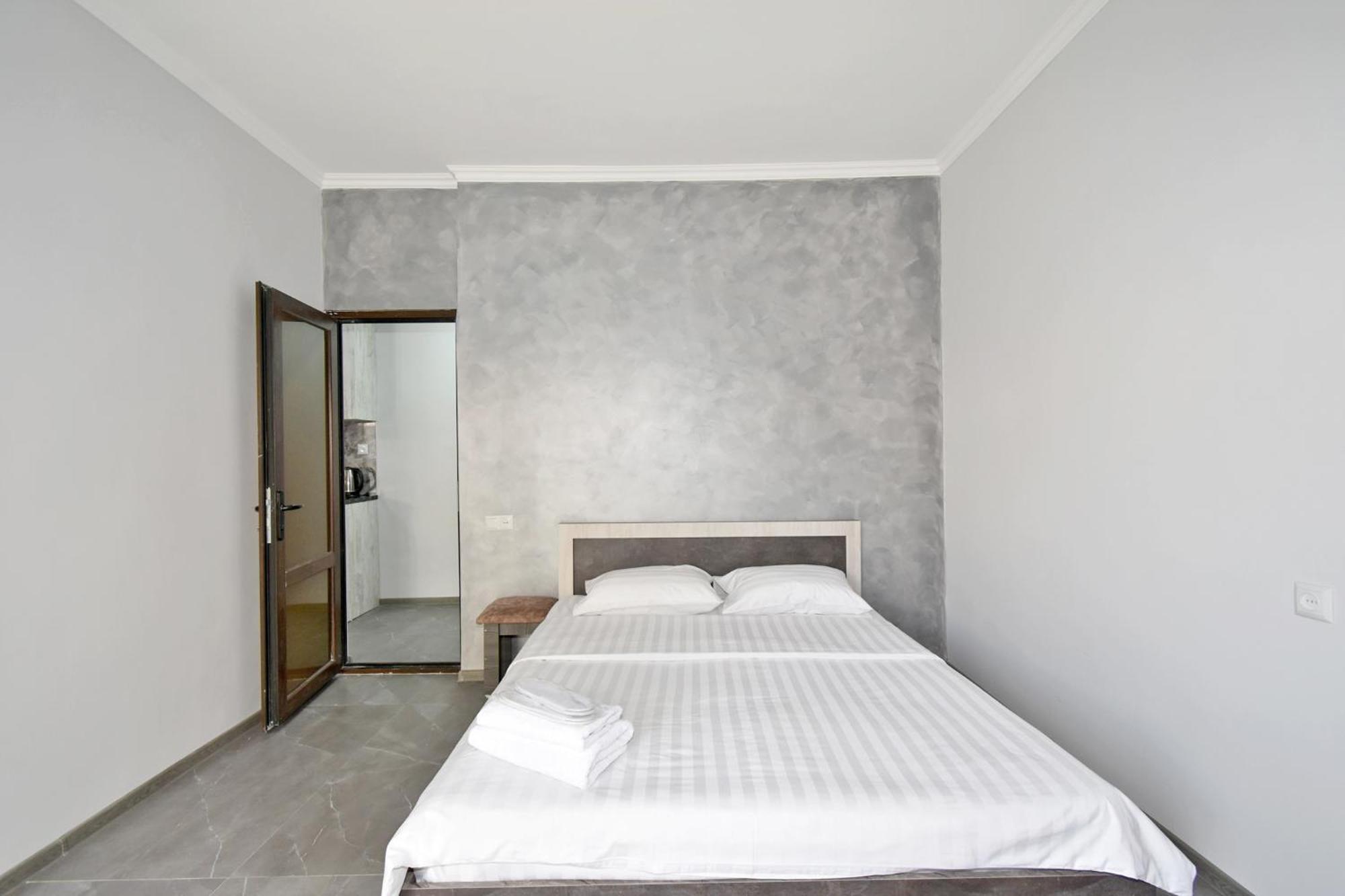 Sirik Hotell Armavir Exteriör bild